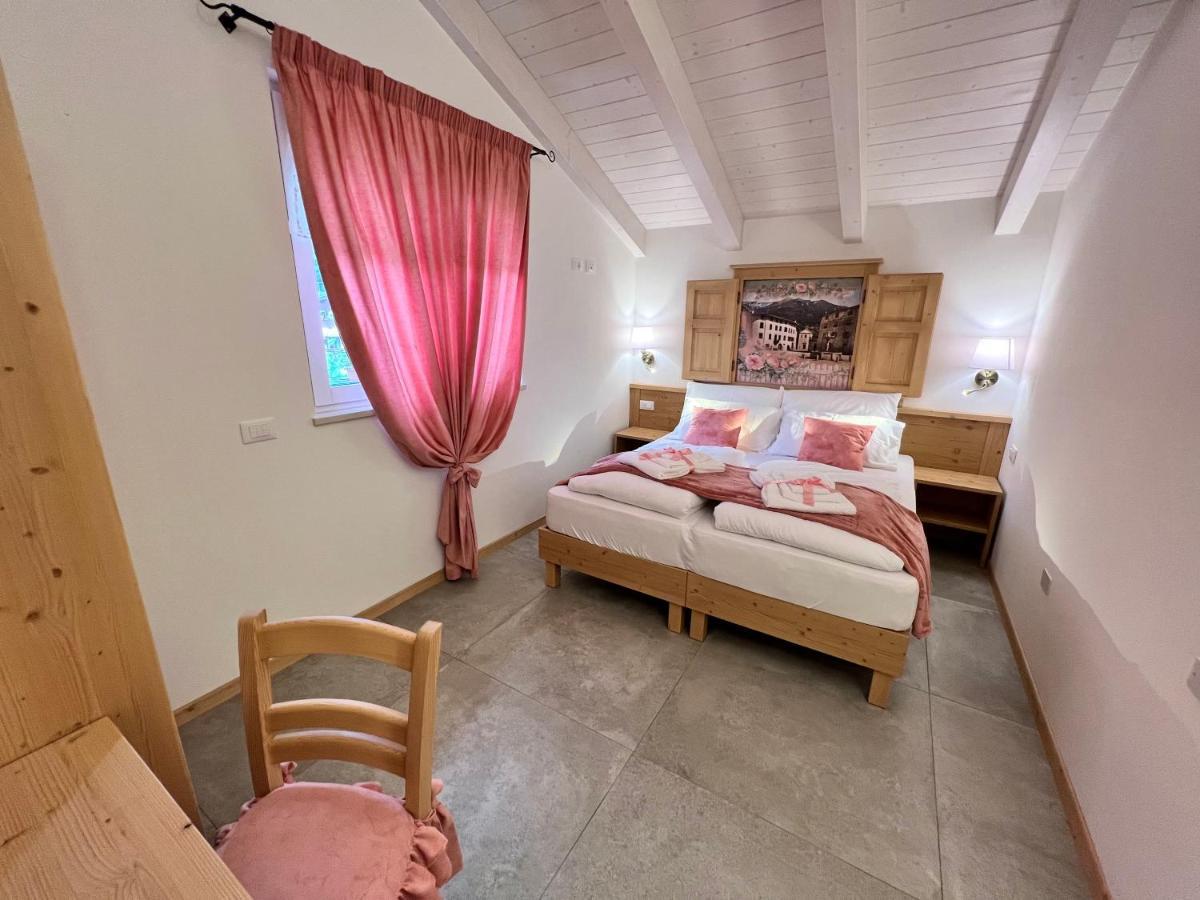La Finestra Sul Giardino - B&B Cavedine Exterior photo